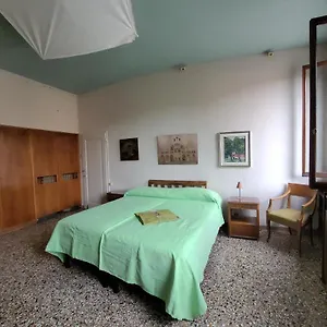 Casa Calle Renier Venise